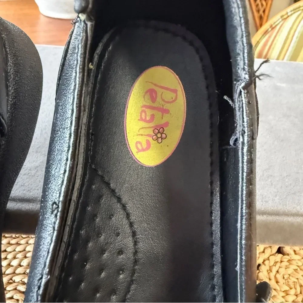 Petalia Girl’s Black Sienna Mary Jane Style Slip On Shoes Size 2